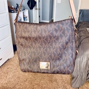 Michael Kors Satchel w/ tan MK Logo (Barely Used)